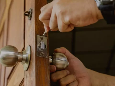kapı kilit değişimi